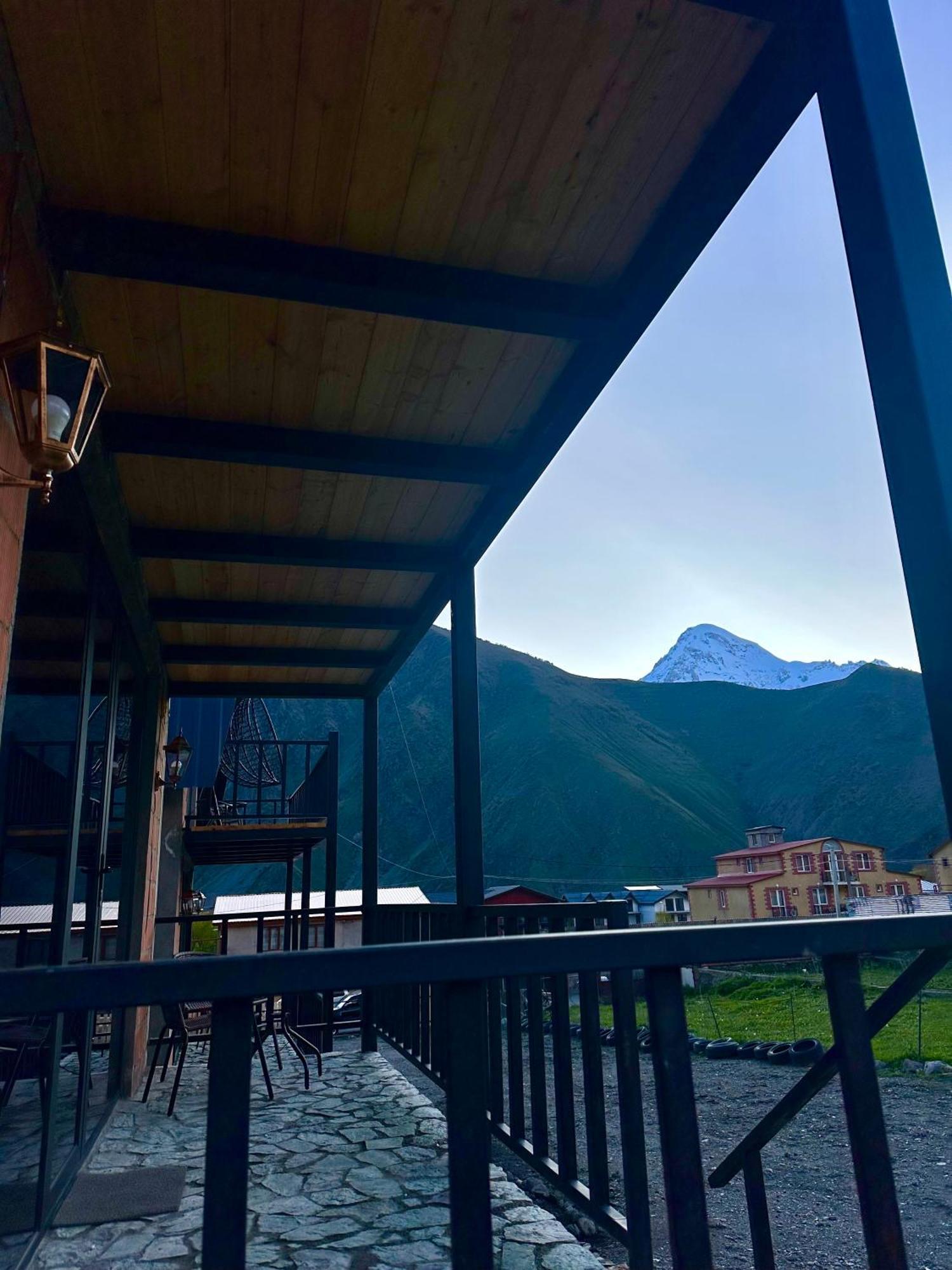 Royal Cottages Kazbegi Eksteriør bilde