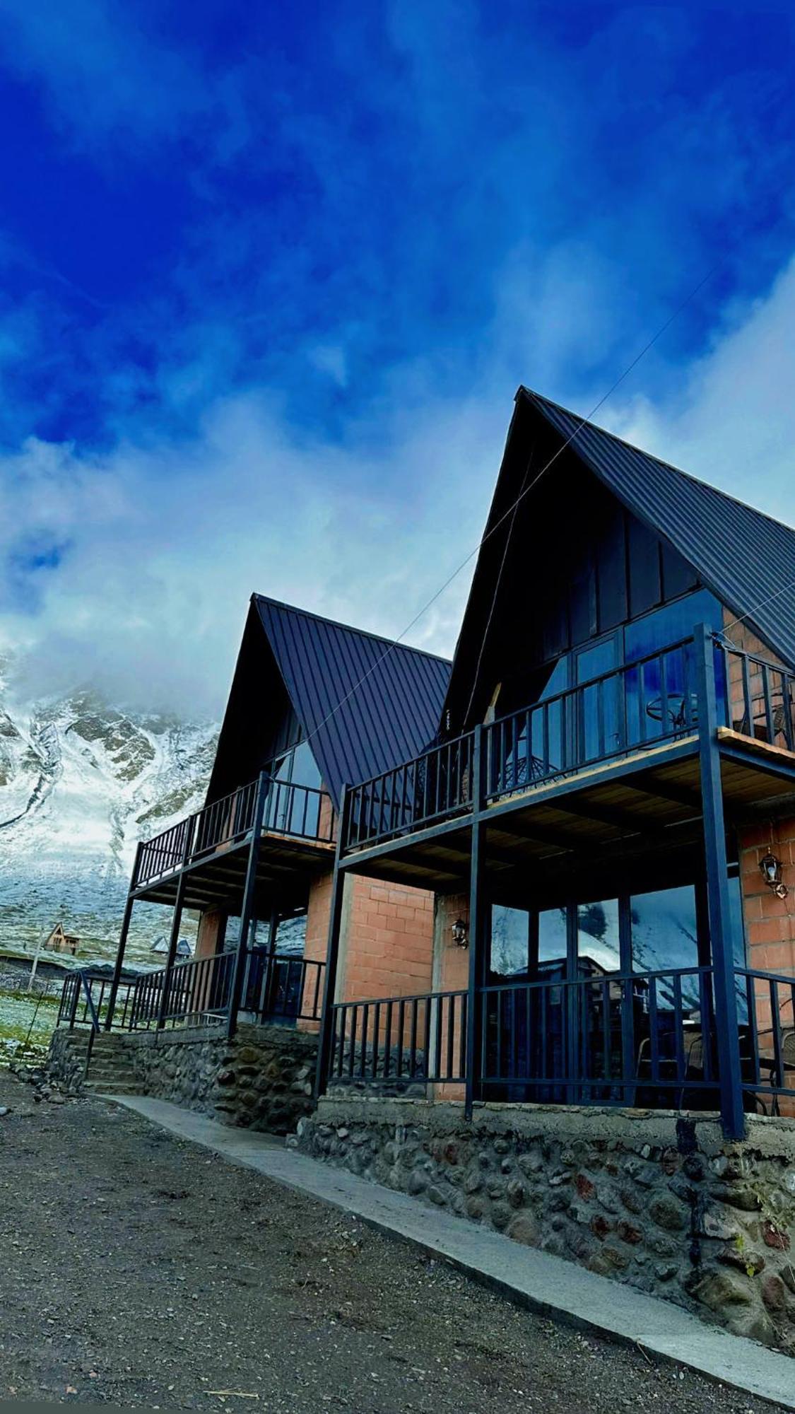 Royal Cottages Kazbegi Eksteriør bilde