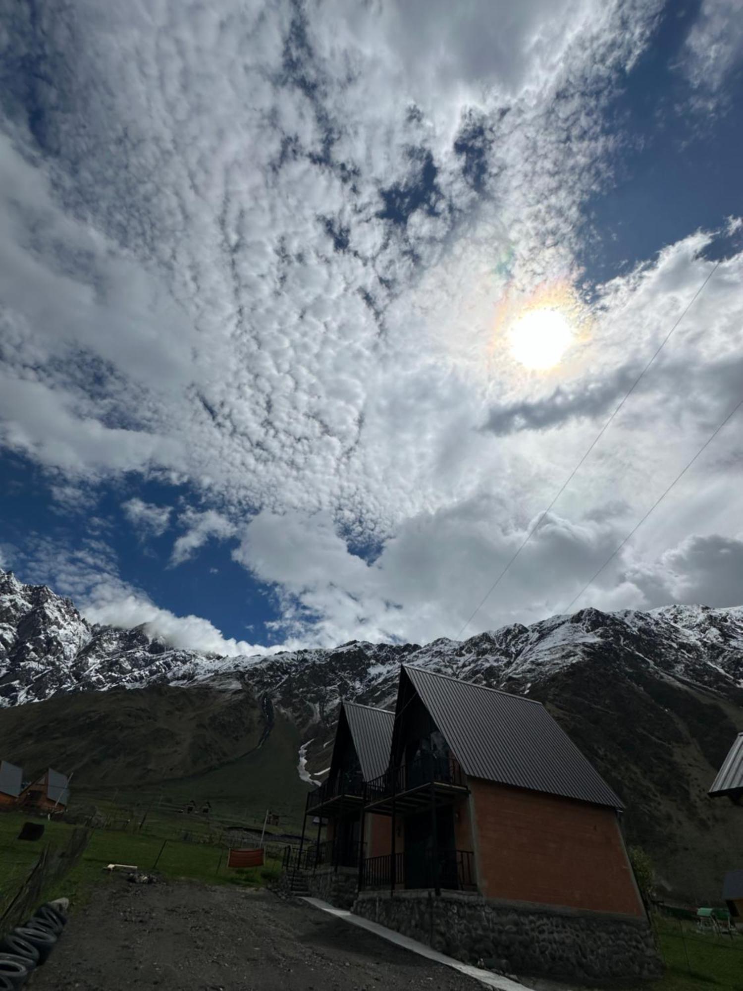 Royal Cottages Kazbegi Eksteriør bilde